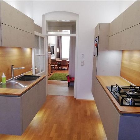 Bookstyrian1 Apartamento Graz Exterior foto