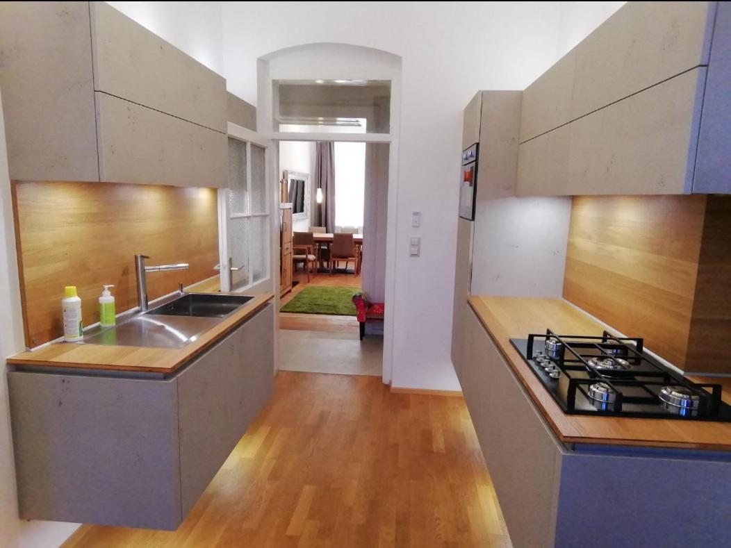 Bookstyrian1 Apartamento Graz Exterior foto
