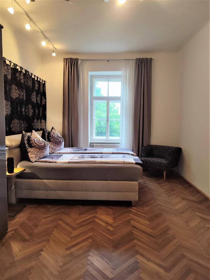 Bookstyrian1 Apartamento Graz Exterior foto